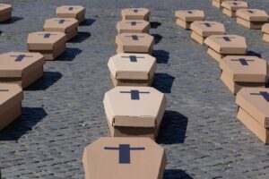 Flashmob per ricordare le morti sul lavoro a Roma