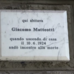 Targa Matteotti, i condomini: “Paura di ritorsioni ma si farà”