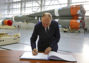 Ucraina, Putin ordina esercitazioni nucleari per le truppe