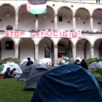 Napoli, studenti pro Palestina si accampano nel cortile dell’Università Federico II