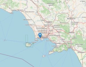 Terremoti, sciame sismico ai Campi Flegrei: scosse avvertite anche a Napoli