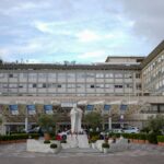 Roma, abusi su paziente: il primario del Gemelli Luca Richeldi chiede di patteggiare 10 mesi