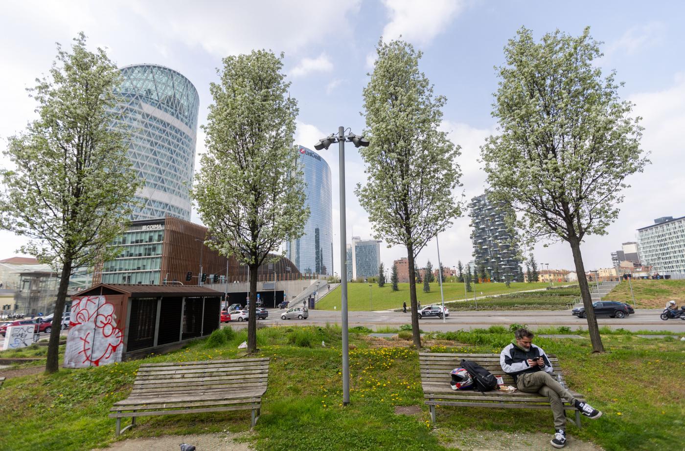 Milano, dal ‘Giardino Segreto’ al Bosconavigli: la città ‘green’ nel mirino dei pm