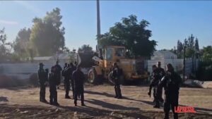 Israele, decine di case distrutte in una città beduina nel deserto del Negev