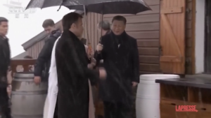 Francia, Macron riceve Xi in un rifugio di montagna sui Pirenei