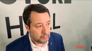 Giovanni Toti, Salvini: “Dimissioni sarebbero una resa”