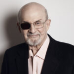 Rushdie a Meloni: “Critiche? Sia meno infantile”