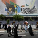 Iran, consigliere Khamenei: “Se minacciati costruiremo bomba atomica”