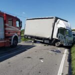 Incidente frontale tra camion e furgone a Parabiago, morto 30enne