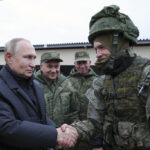 Ucraina, Putin: “La Russia farà di tutto per evitare un conflitto globale”