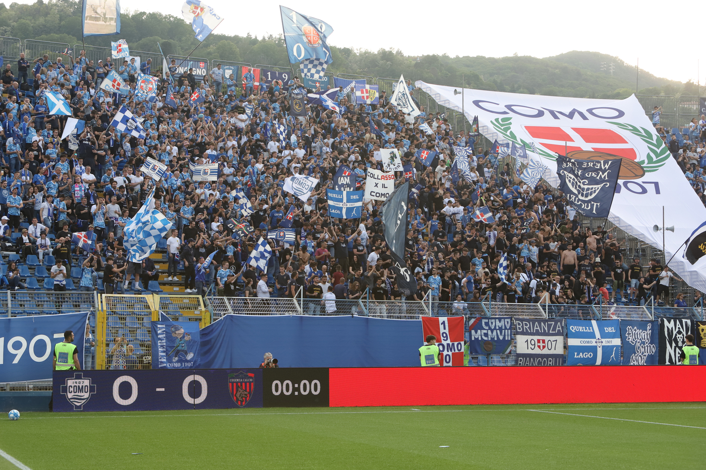 Serie B, il Como torna in A. Retrocede l’Ascoli