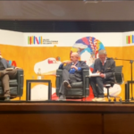 Salone del libro, Saviano incontra Salman Rushdie: lo scrittore indiano racconta l’attentato subito 2 anni fa