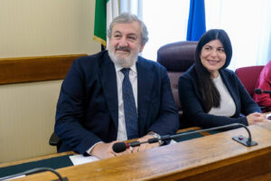 Bari, Emiliano in commissione Antimafia: “Aria cambiata con mio insediamento”
