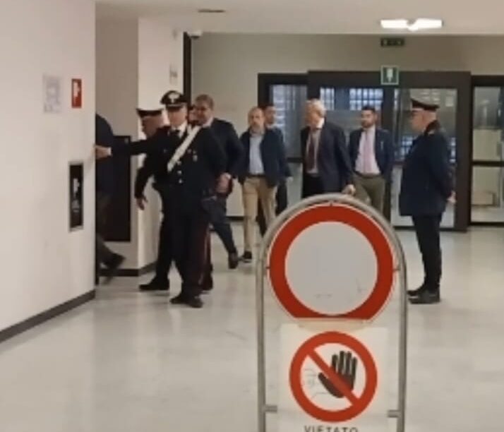 Inchiesta Liguria, finito l’interrogatorio: Toti non risponde al gip