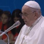 Papa a Stati Generali Natalità: “Armi e contraccettivi investimenti più redditizi”