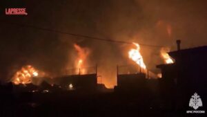 Attacco ucraino su Lugansk, in fiamme deposito petrolifero