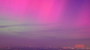 Aurora boreale in Germania, lo spettacolo del cielo rosa