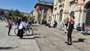 Milano, studenti pro Palestina si accampano davanti alla sede del Politecnico