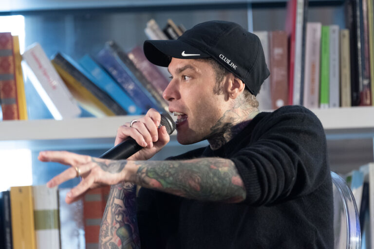 Torino - Fedez parla agli studenti in un incontro sulla salute mentale promosso da Acmos e Circolo dei Lettori