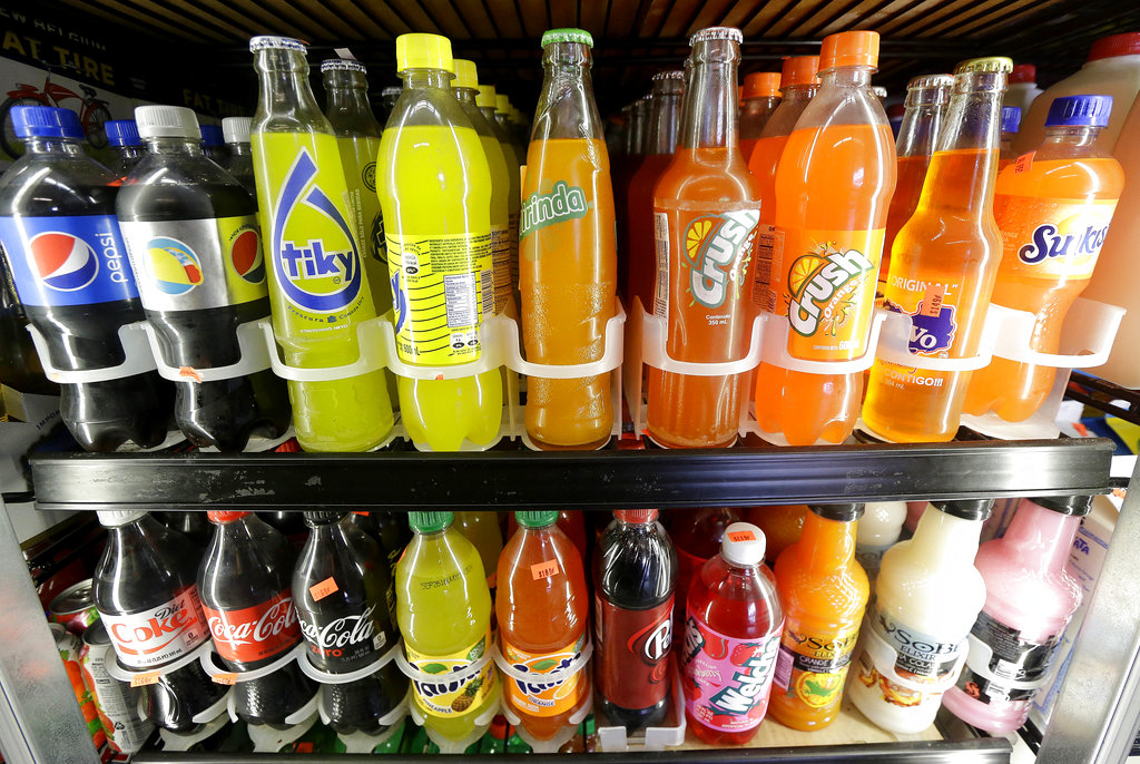 Sugar Tax, la critica di Tajani: “Si rischia di mettere in difficoltà imprese” Sugar Tax, la critica di Tajani: “Si rischia di mettere in difficoltà imprese”
