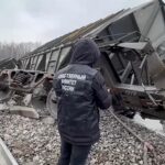 Russia, treno merci deraglia a causa di attacco con drone