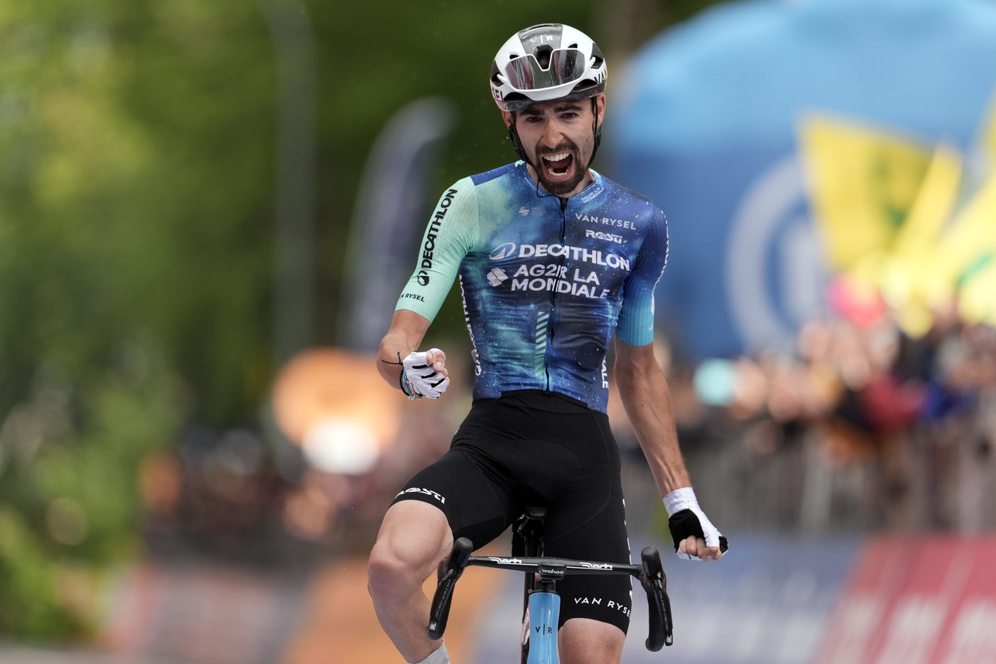 Giro d’Italia, decima tappa a Paret-Peintre: Pogacar resta in rosa