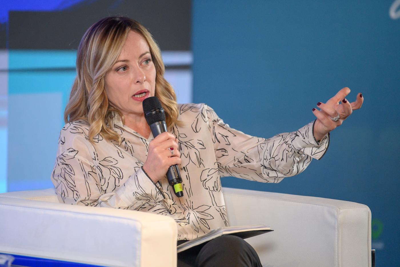 Caso Toti, Meloni: “Aspettiamo sue risposte, sta governando molto bene”