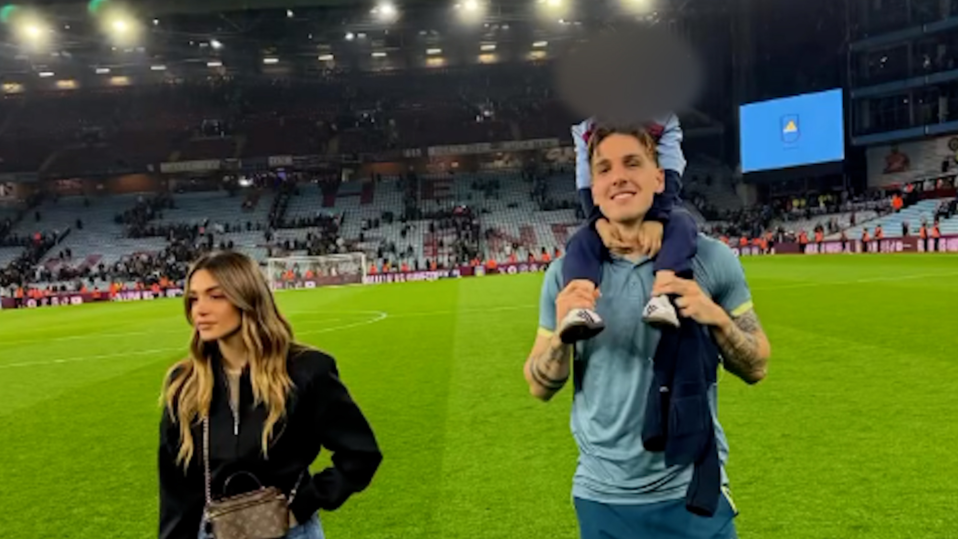 Nicolò Zaniolo, ritorno di fiamma con la ex Sara Scaperrotta Nicolò Zaniolo, ritorno di fiamma con la ex Sara Scaperrotta