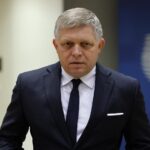 Chi è Robert Fico: il premier ‘filo-russo’ e anti migranti