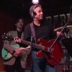 Blinken a Kiev, il segretario di Stato Usa in versione rock