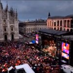 Milano, Concerto Radio Italia: Piazza Duomo piena nonostante la pioggia