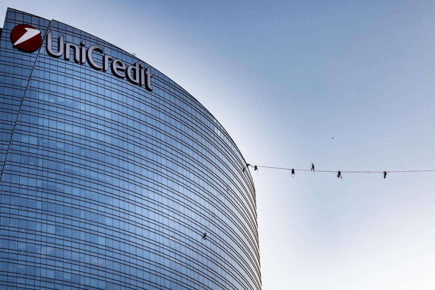 San Pietroburgo, tribunale sequestra 463 milioni di beni a Unicredit Russia