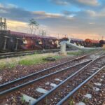 Maltempo, a Borgo Mantovano treno merci rovesciato dal vento