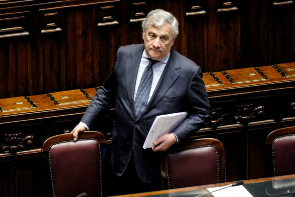 Ilaria Salis, Tajani: “Critiche padre? Parole in libertà, io fiero del lavoro fatto”