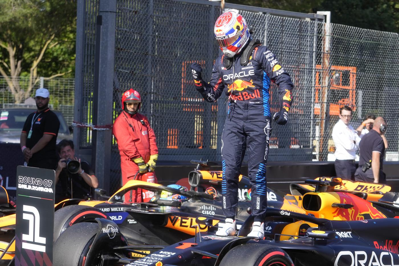 F1, Gp Imola: pole di Verstappen. Eguagliato il record di Senna