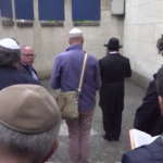 Francia, preghiere alla sinagoga di Rouen dopo l’attacco