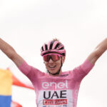 Giro d’Italia, Pogacar vince anche a Livigno: maglia rosa blindata