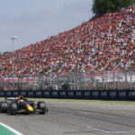 Gp Imola, Verstappen trionfa davanti a Norris e Leclerc: 5° Sainz