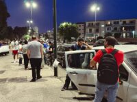 Napoli - Persone in strada dopo la scossa di terremoto a Campi Flegrei