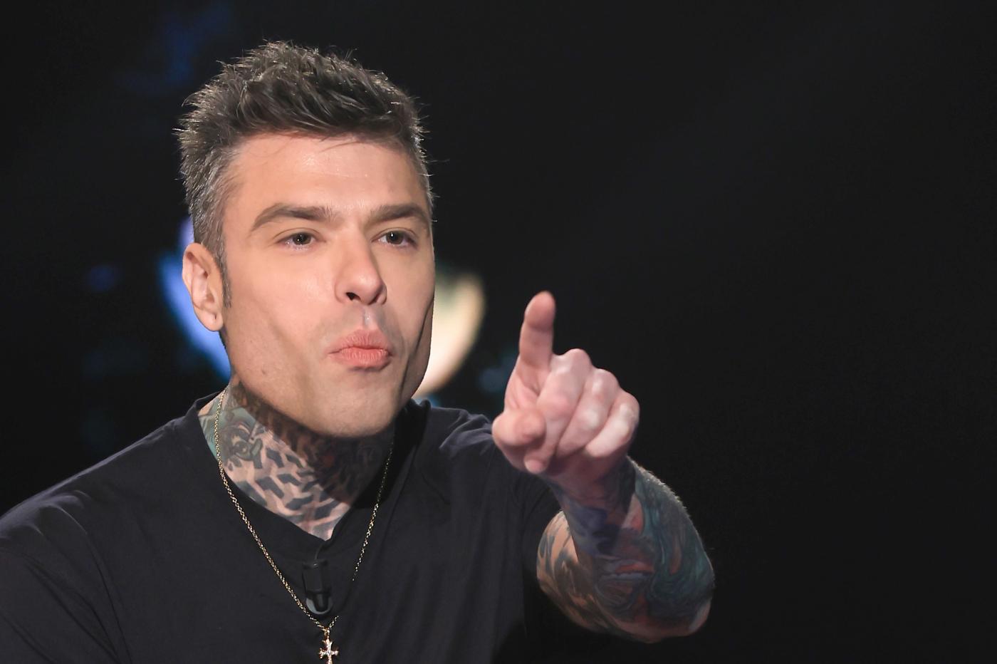 Fedez rassicura tutti: “Ho avuto qualche problema ma nulla di grave”