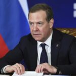 Ucraina, Medvedev: “Zelensky obiettivo militare legittimo”