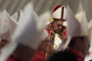 Papa Francesco: “Benedizione per tutti, anche gay, ma non per l’unione”