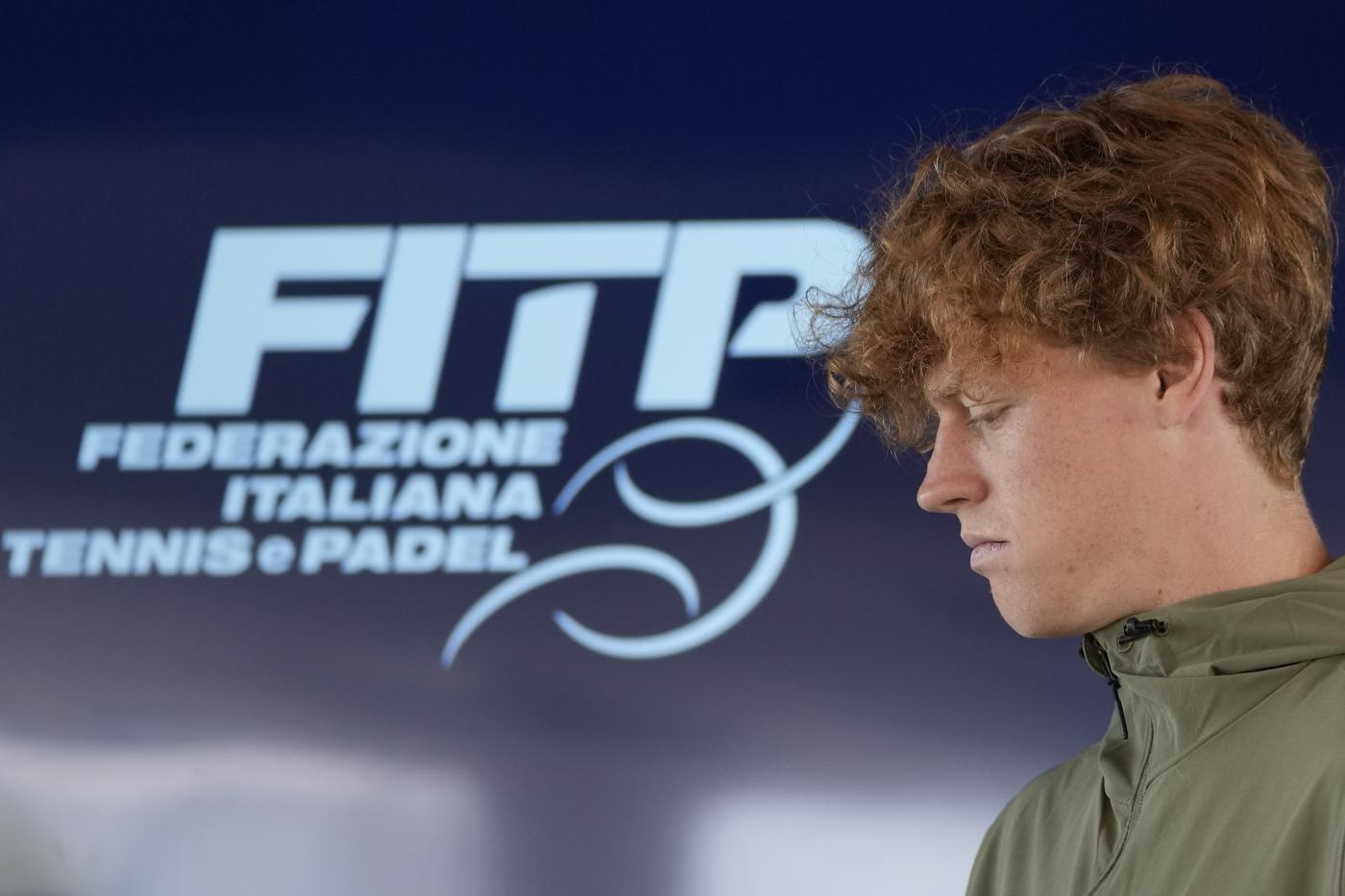 Sinner, risonanza ok: stasera parte per Parigi