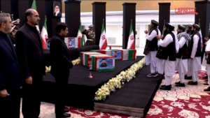 Raisi, i ministri talebani ai funerali del presidente iraniano