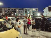 Napoli - Persone in strada dopo la scossa di terremoto a Campi Flegrei