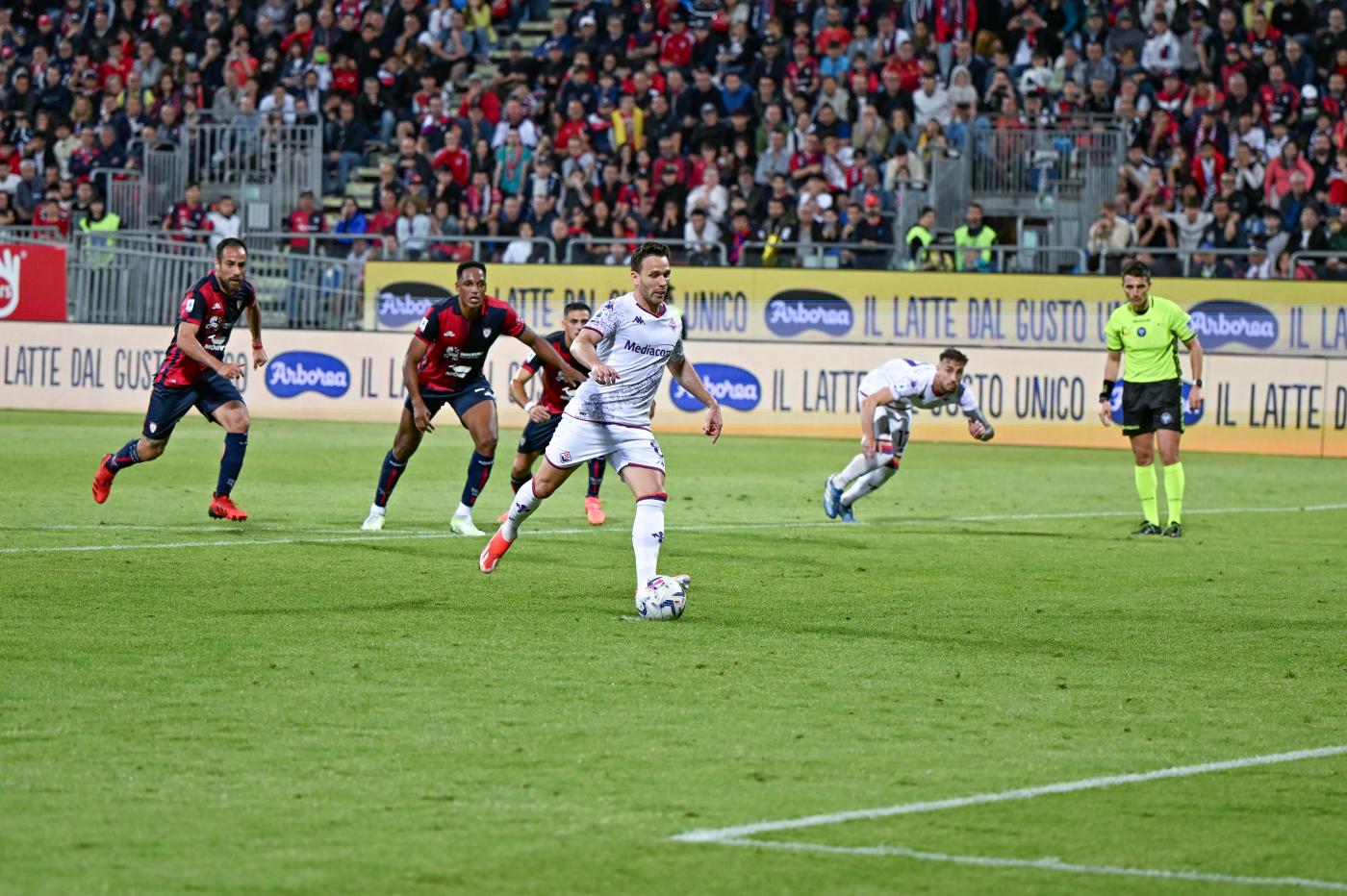 Serie A, Cagliari-Fiorentina 2-3