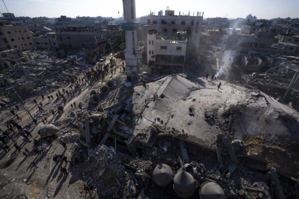 Nuovi raid isrealiani su Rafah