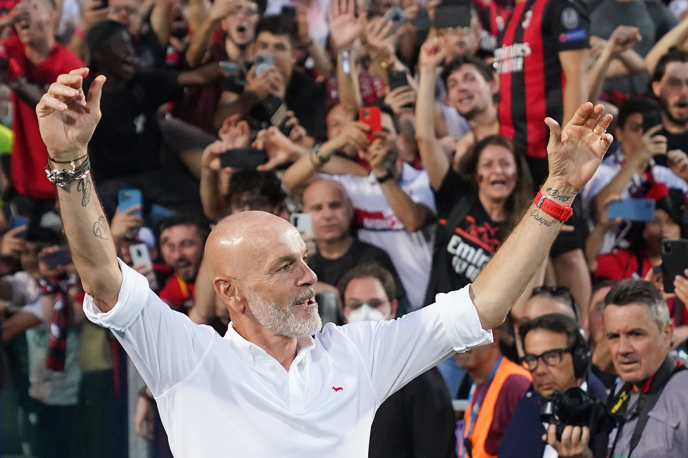 Stefano Pioli, addio al Milan: i 5 anni in rossonero tra scudetto e record di derby persi Stefano Pioli, addio al Milan: i 5 anni in rossonero tra scudetto e record di derby persi