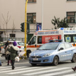 Roma, perde controllo auto e investe due pedoni: un morto e un ferito grave