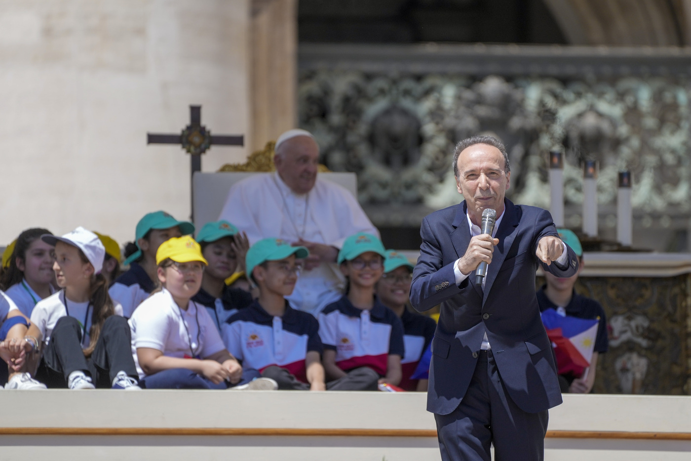 Giornata Mondiale Dei Bambini, Benigni Al Papa: "Insieme Alle Elezioni ...